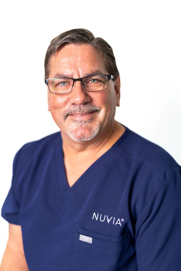 Meet Doctor Davis Nuvia’s Oral Doctor in Orlando, FL